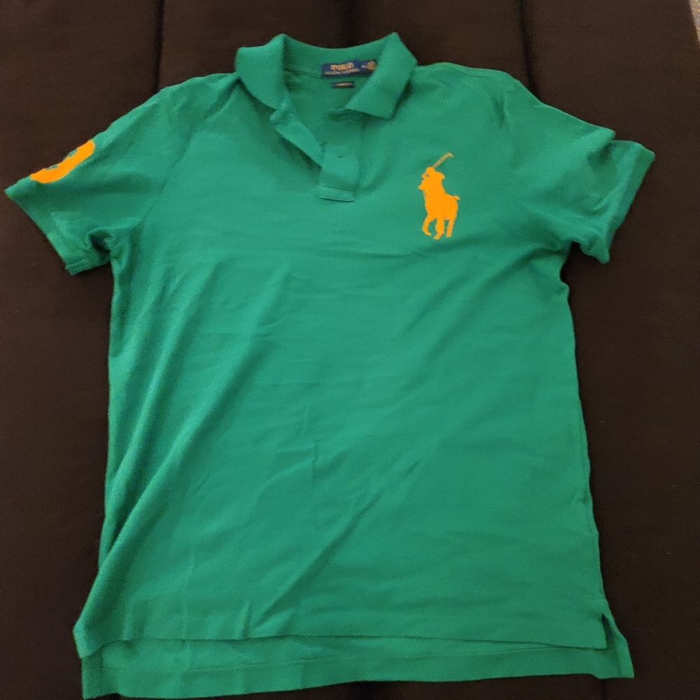 Polo collar shirt